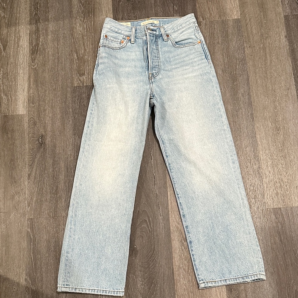 Levi’s Ribcage Straight Ankle Jean